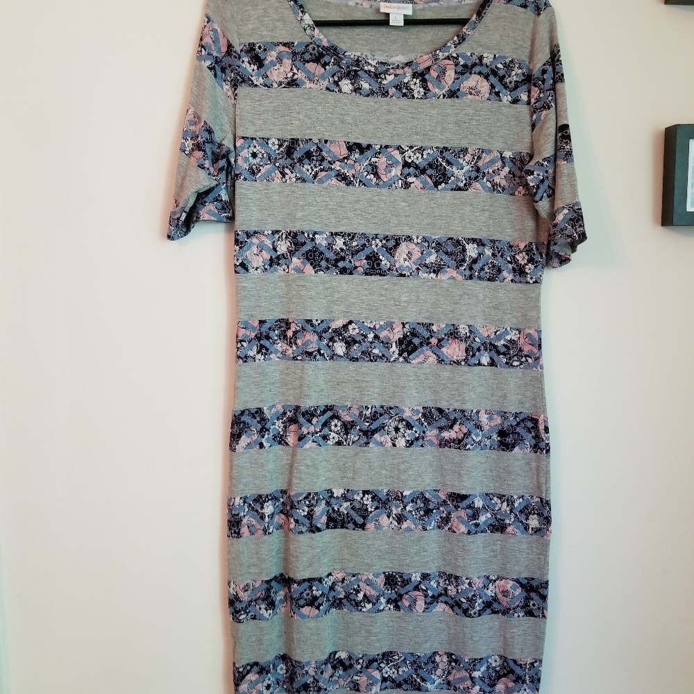 L NWOT LULAROE JULIA